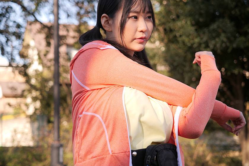 「もうダメだ…ジョギング友達の揺れるHカップ爆乳に我慢できな　サンプル画像1