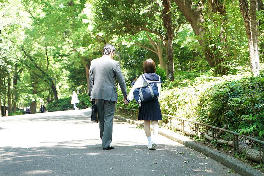 「先生に放課後ここに来るように言われました…」愛する先生(彼　サンプル画像1