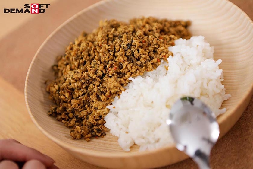 ていねいな暮らし、ていねいなセックス。無印な女の子。AV d　サンプル画像2