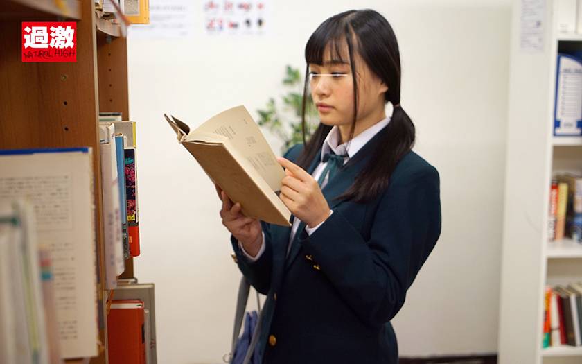 図書館で声も出せず糸引くほど愛液が溢れ出す敏感娘24 痴女に　サンプル画像4