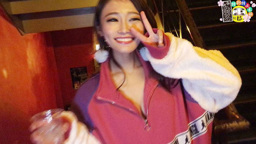 個撮エロ動画クラブ美女4人　サンプル画像9