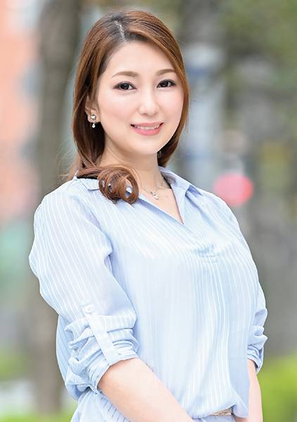 透明感溢れる極上妻デカマラ狂い中出しセックス！！ サンプル画像