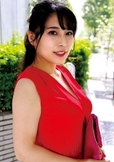 清楚な顔してワンピースの下にはドエロい下着を身に付けてるギャップが激しい奥さま。 サンプル画像