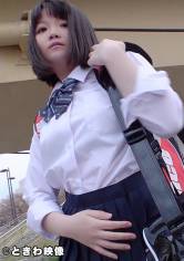 小柄で可愛らしい生真面目なテニス部の子が部活をサボってでも「会いたい」という事なので中出しさせてもらった 画像