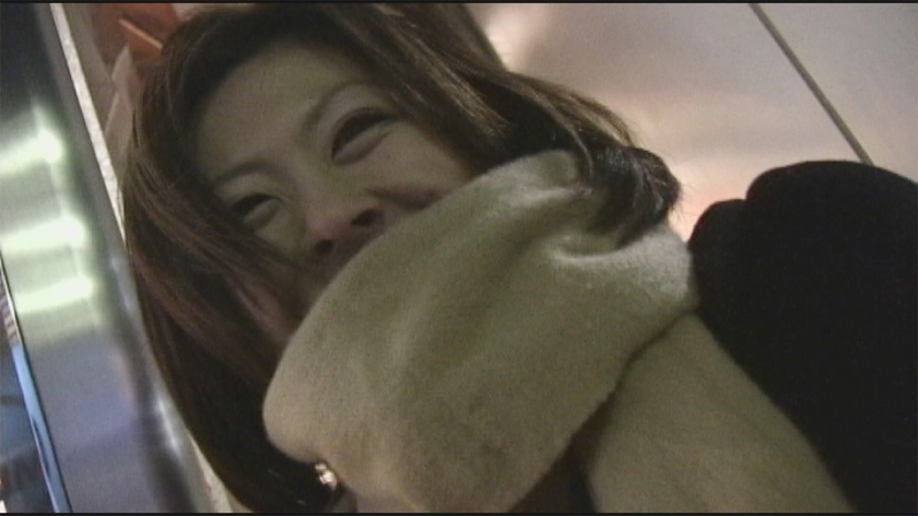 ウブな素人は可愛い顔してオマ○コ剛毛マン毛ボーボーは本物素人　サンプル画像1