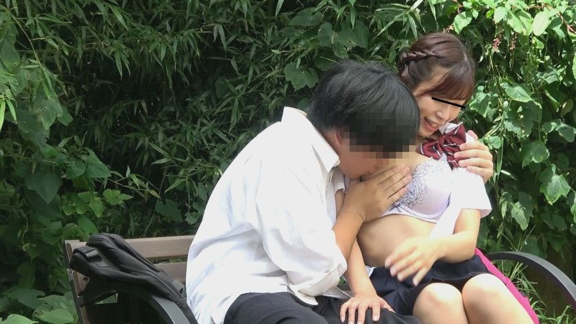 郊外某商業○校の黒髪J○野外SEX5名 サンプル画像1