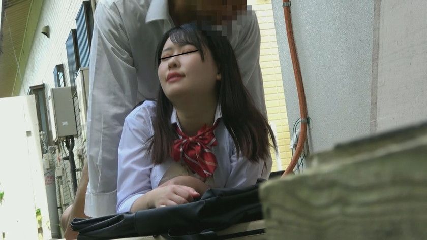 清楚系黒髪ロング女子○生校庭内SEX4名　サンプル画像8