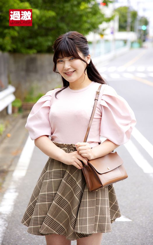 レズマジックミラー号 彼氏とのエッチが不満な女子大生が人生初　サンプル画像9