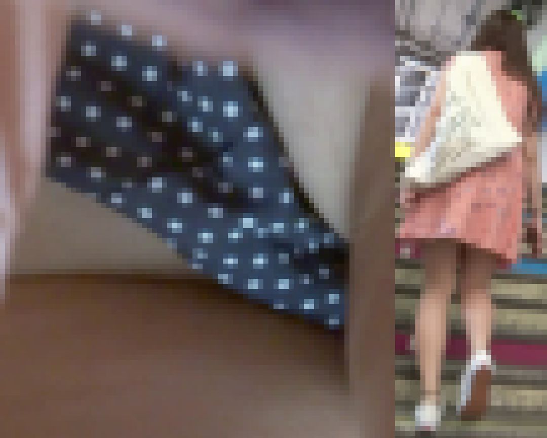 パンチラ盗撮 女子大生 黒地に白の水玉パンツに超接近 サンプル画像