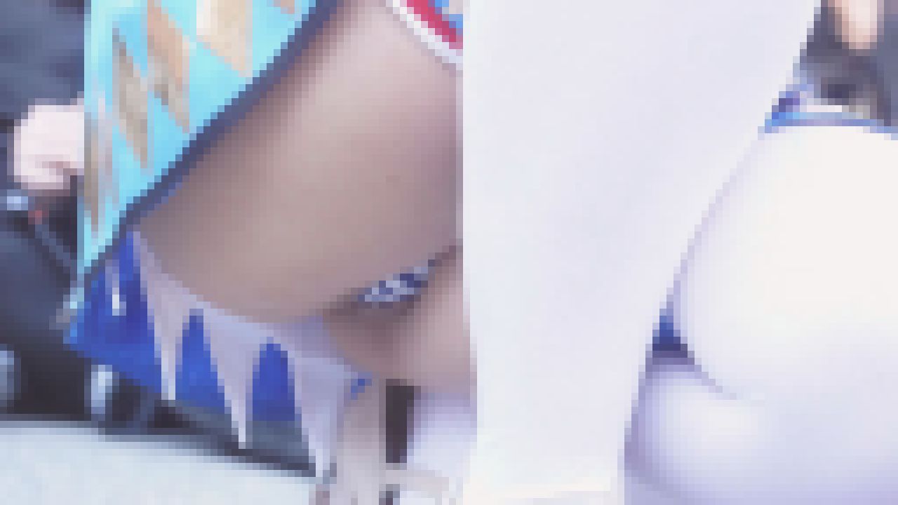 超高画質FHD動画 コ○ケ会場で撮影されたエロコスプレイヤー達の汗ばむパンツスジマン尻肉過激映像集NO-2 サンプル画像