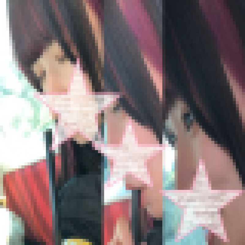 【顔フェチ】JKの顔に超超超接写 サンプル画像