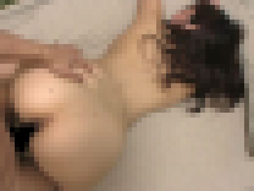ケツまで毛がボーボー!! アラサーデカ尻ビッチを即ハメ　お掃除フェラも嬉しそうに… サンプル画像