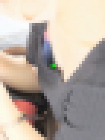 munech186 美人ギャルさんの張りのあるオッパイを接写で サンプル画像