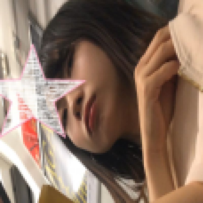 【カメラ目線】くしゃみを我慢する時の表情がスケベな女子大生 サンプル画像