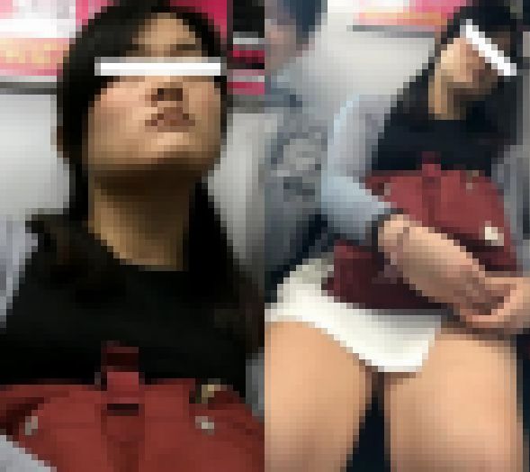 (電車対面）(顔出し)女子大生さんの…健康的な…けしからんむっちりふとももちゃんを…観察しちゃいます!! サンプル画像