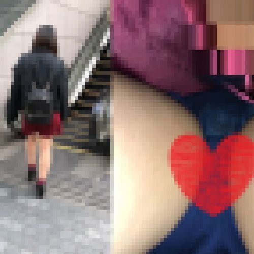 【若い娘のパンチラ】フロントまで高画質で！画像