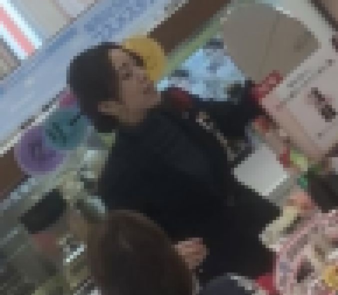 おトクセット！S級美人、某化粧品メーカー美容部員3種類の逆さ撮り！ サンプル画像