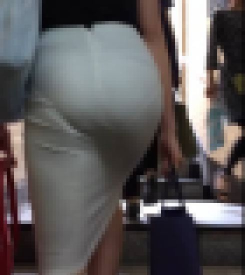 【2名・バブリーな姉さんのバブリーな着衣尻】画像