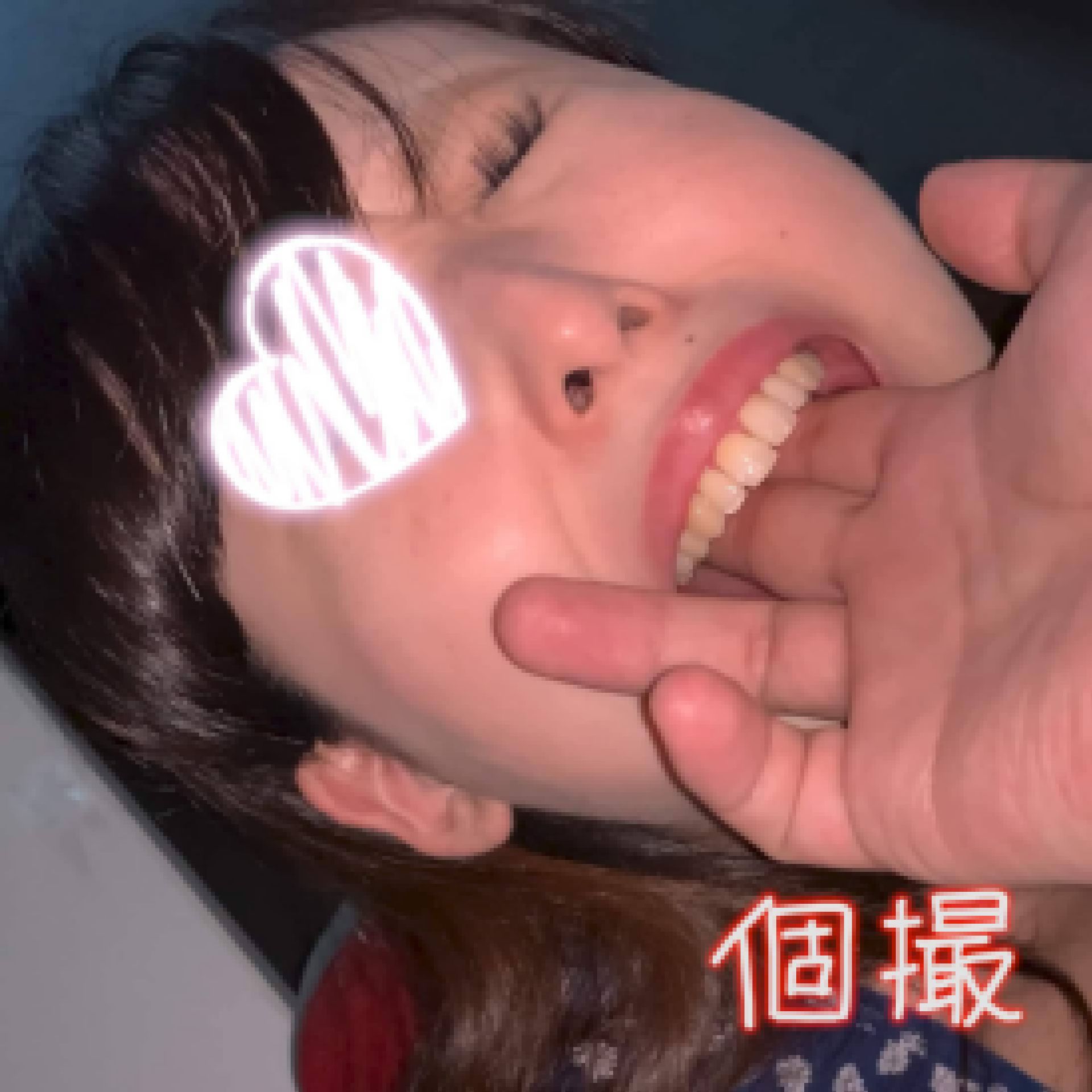 【個人撮影】美巨乳女子の指フェラ＆喉奥いじり　なつき【Y-166】 サンプル画像
