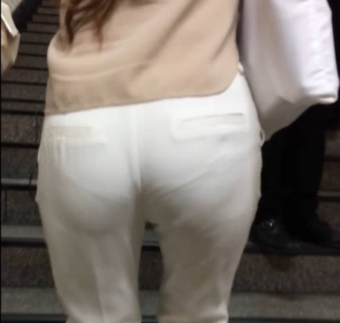 【2名・誘惑しますね…都会の奥様】画像