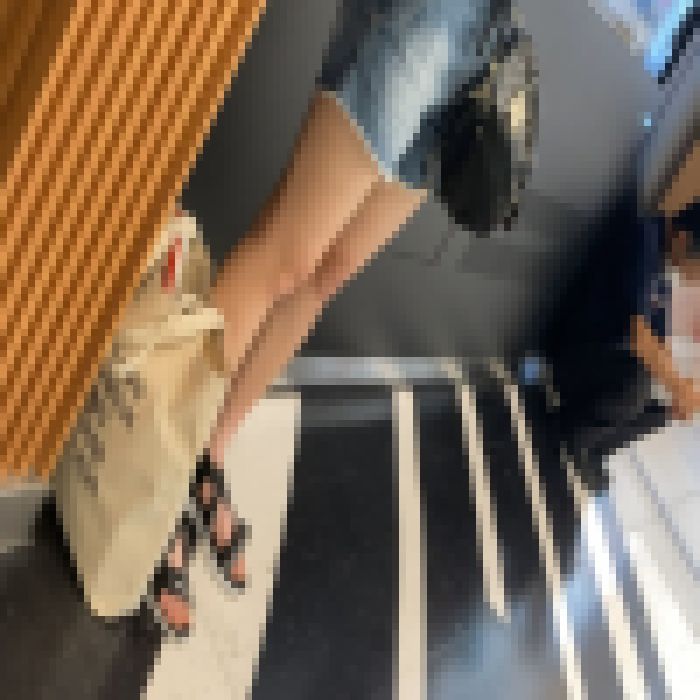 短パン×生足　スケベな若い娘 サンプル画像