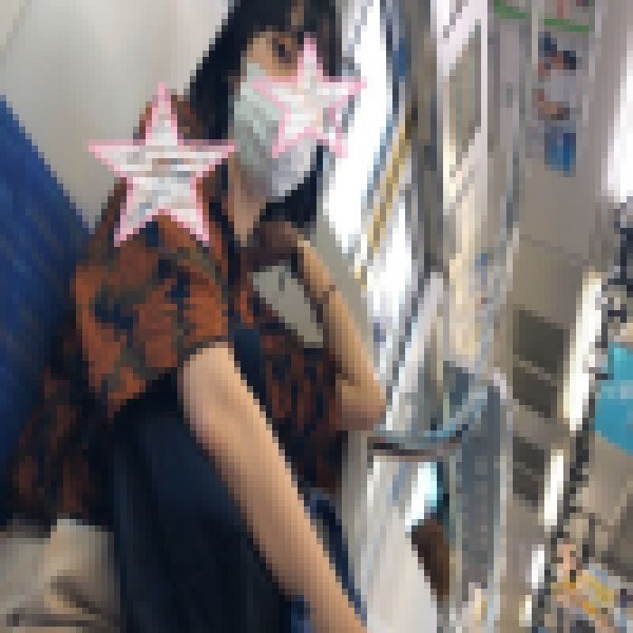 大学生の目線と足指で興奮する サンプル画像