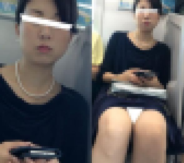 (電車対面）(顔出し）結婚式へ向かう紺のシックなドレスをお召になったお上品な感じの色白の人妻OLさん…無防備なお姿を観察してみま サンプル画像