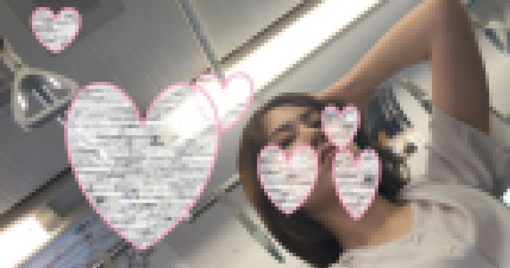 【顔フェチ】見下す視線で勃起する サンプル画像