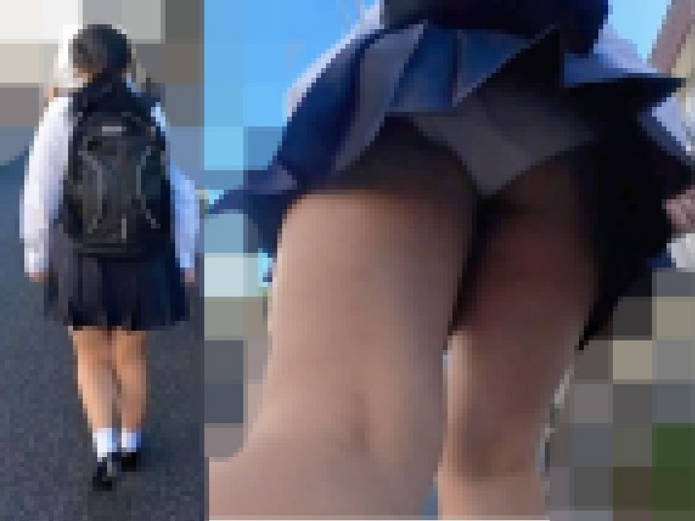 【痴漢#12】ブラウスがはちきれそうな巨乳JK逆さ撮り サンプル画像