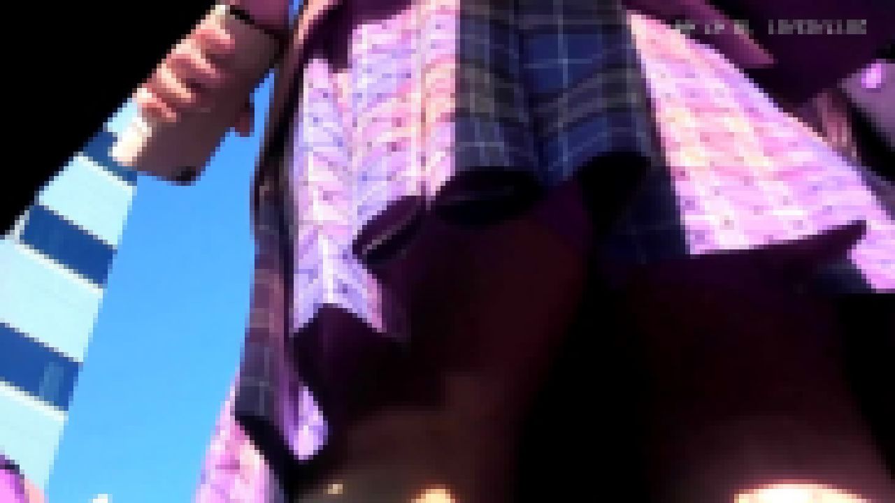 某有名女子校の少女たちの美脚＆後ろ姿2-3 サンプル画像