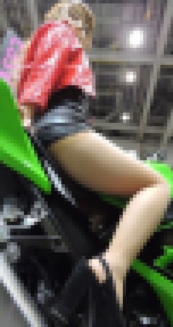 見下げる視線に興奮2015モーターサイクルショー【動画】イベント編 1230 サンプル画像