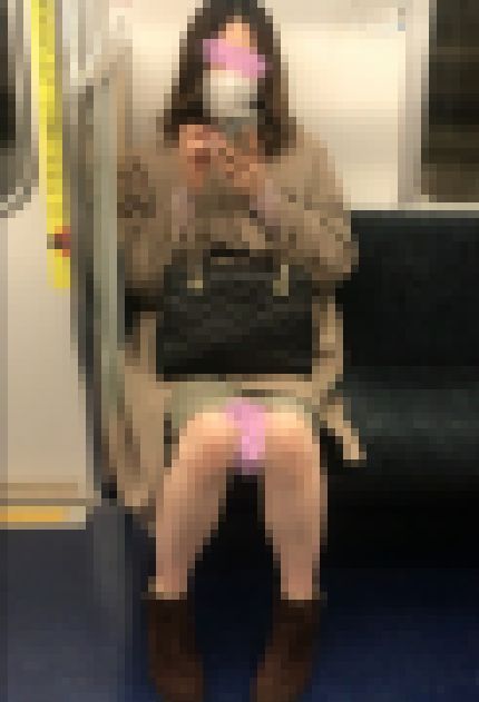 ﾓｿﾞﾓｿﾞっ女良我慢してるの視姦！？＾＾ サンプル画像