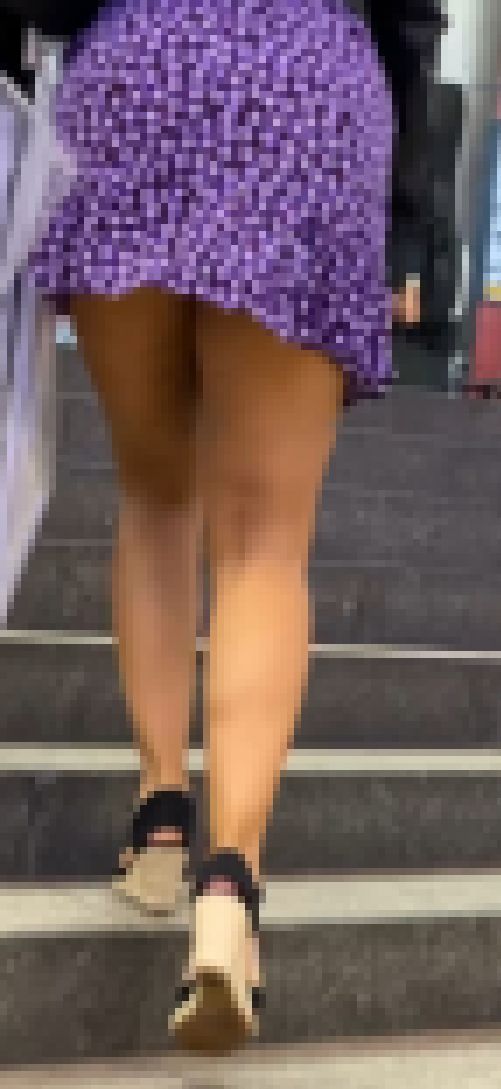 【ミニスカ階段後取りシリーズ】ヒラヒラミニスカ サンプル画像