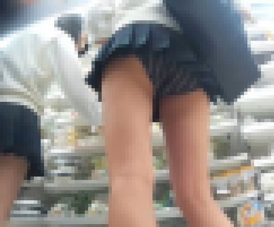 街撮り！制服/私服パンチラ　～今風GALの下半身を狙い撃ち！～ vol.11 サンプル画像