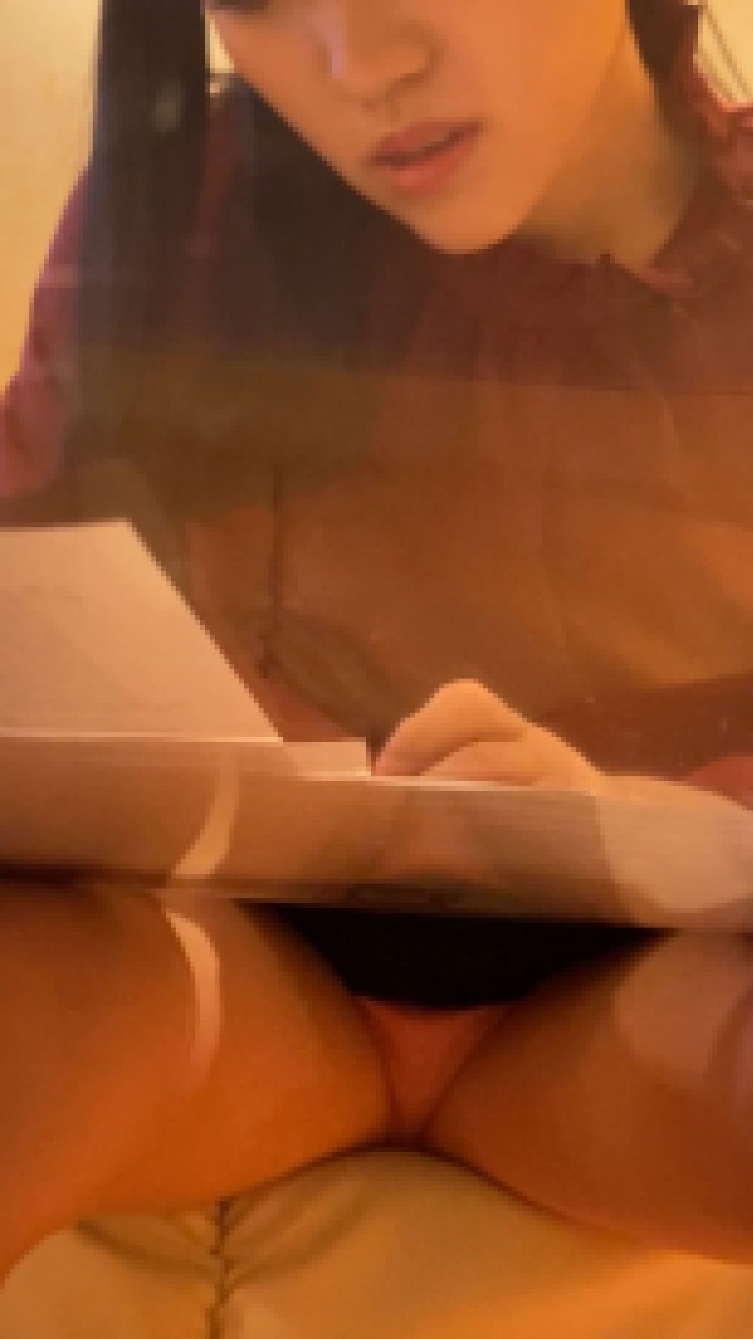 盗み見 No.044【ガラステーブルをものともせずパンチラ撮影に挑んだ結果】NSMM00044 サンプル画像