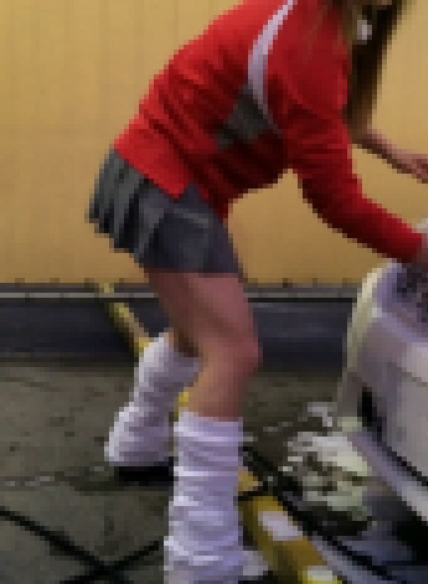 働くお姉さんの制服チラ サンプル画像