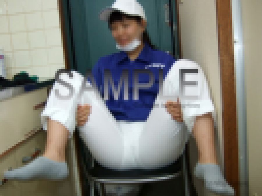 【引っ越しバイト娘】しな　高画質 サンプル画像