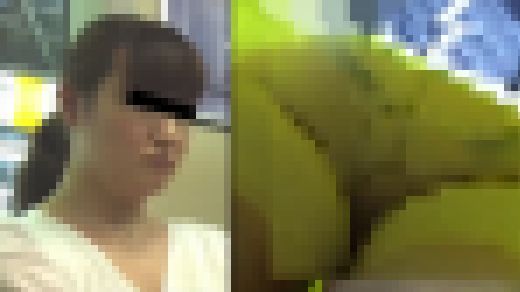 【顔出し】都会の美女のパンティ99 画像