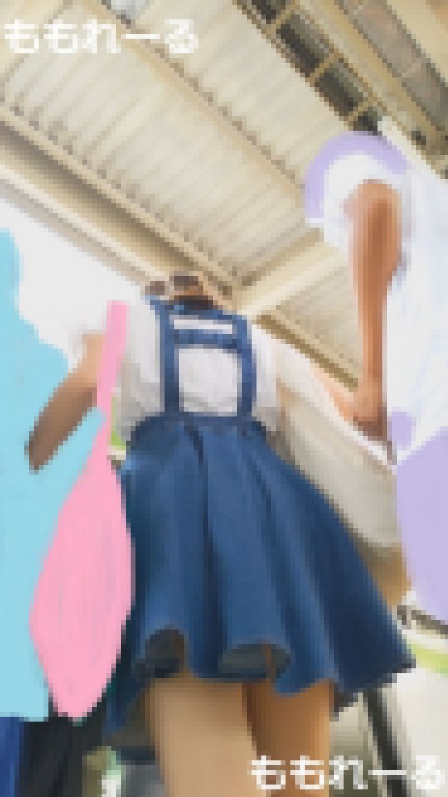 この女の子の生足撮りにチャレンジ！ 画像