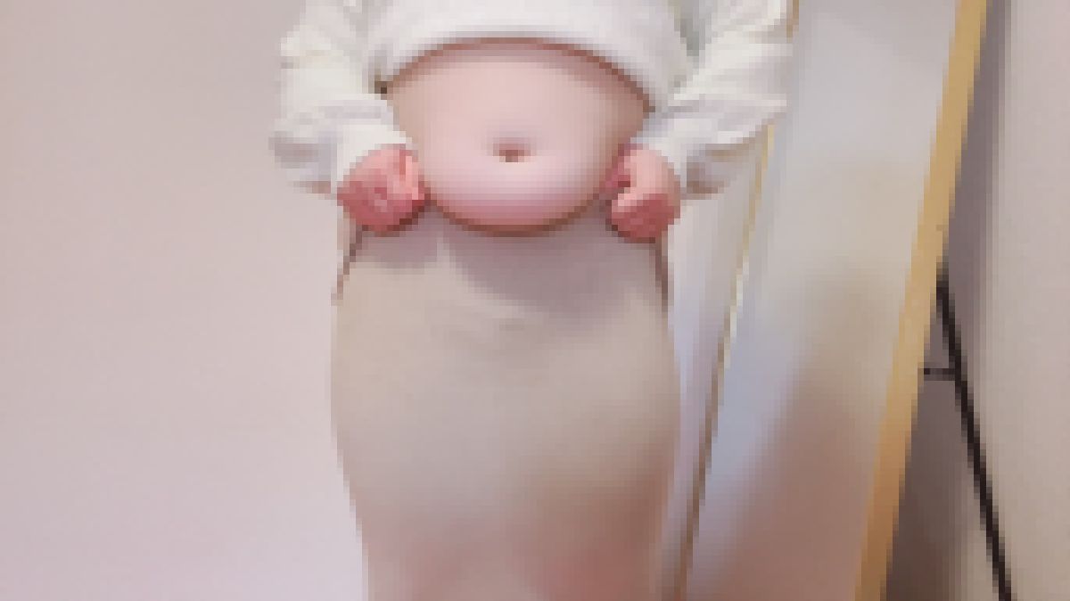 【ぱつぱつ】ぽっちゃりさんがスカートを履く動画 サンプル画像