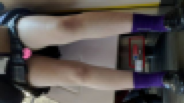 開いた心と太もも サンプル画像