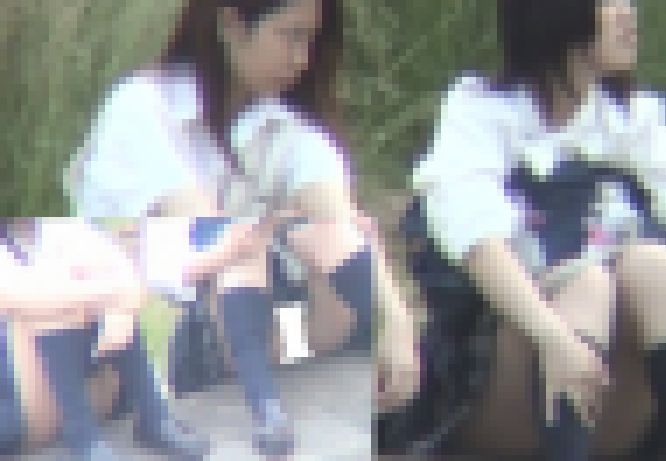 J○2人組 股開き 股間 超接写撮影 サンプル画像