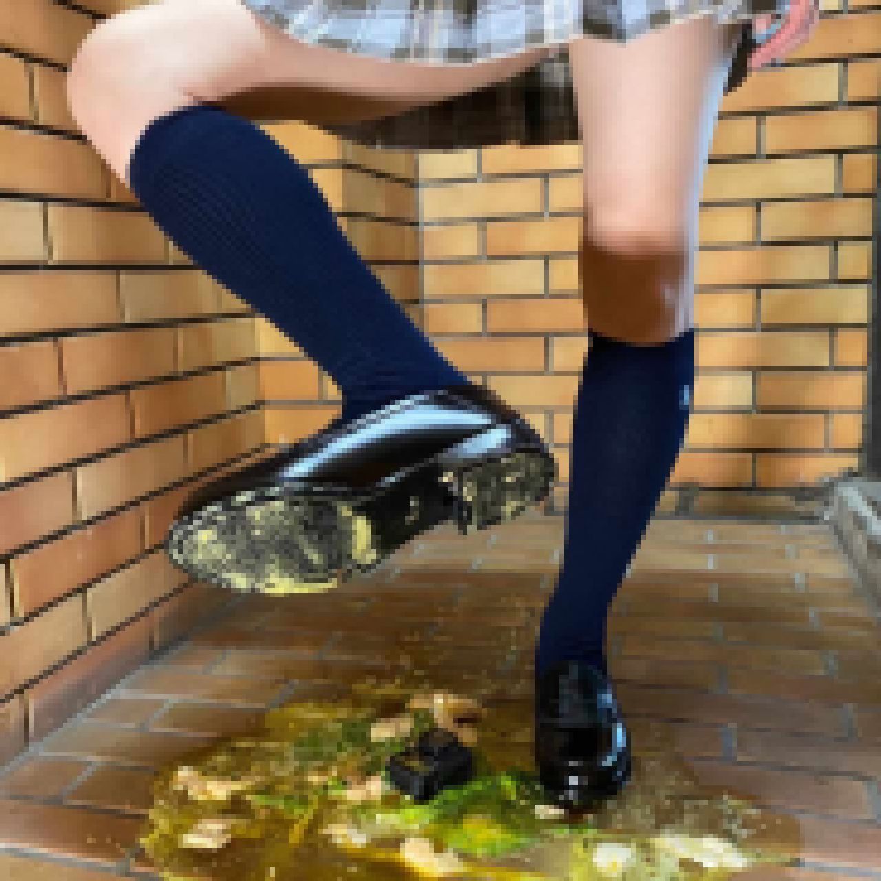 【生卵clash】キミが壊れるまで踏み潰したい サンプル画像