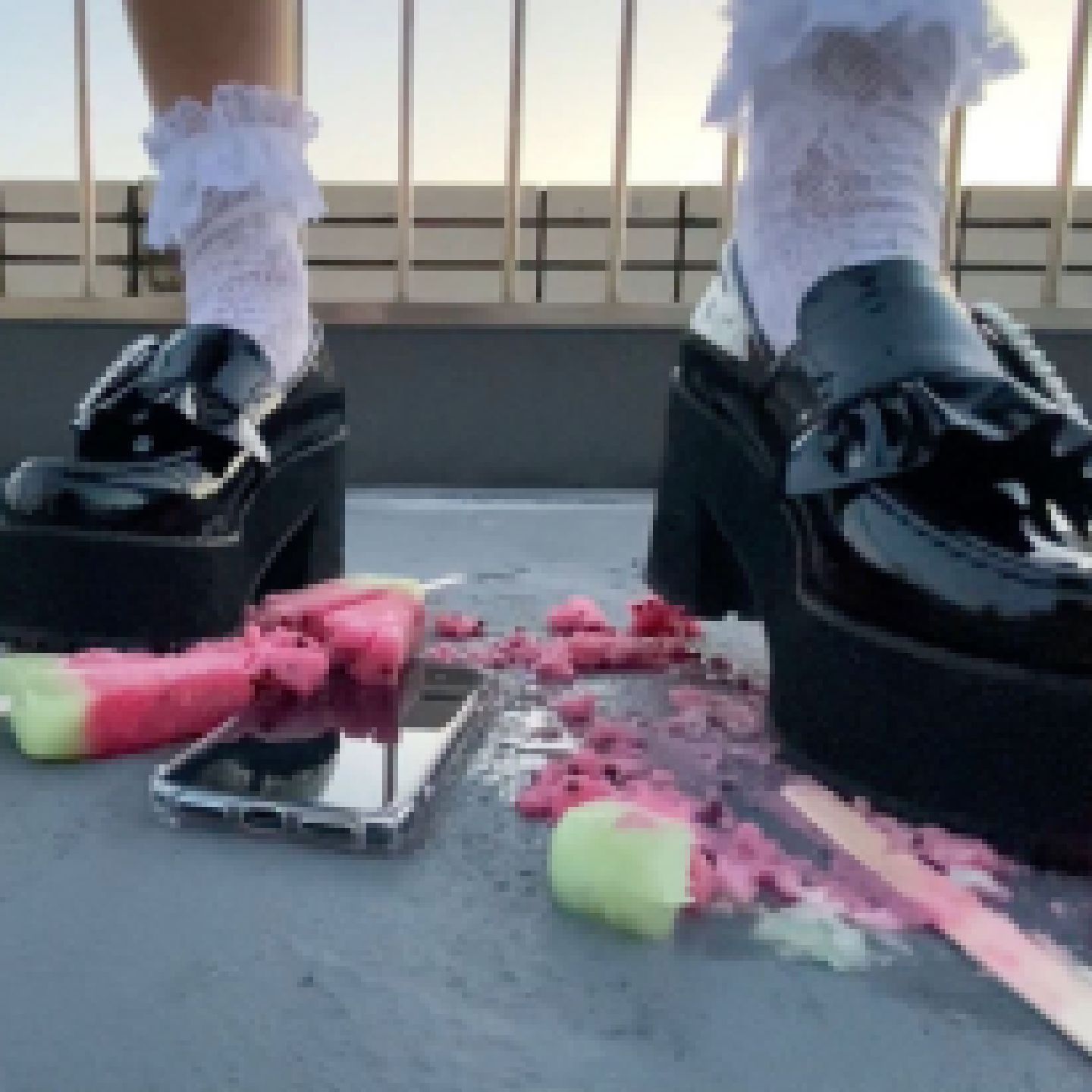 【スイカバーcrash】一夏の思い出?初夏?　風物詩のスイカバーを叩きのめす サンプル画像