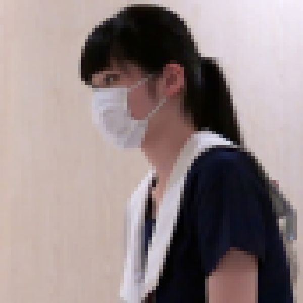 18才色白美乳黒髪美少女の絢奈ちゃん！バックの途中で彼氏からの連絡が来てしまって急いでフィニッシュ！ サンプル画像
