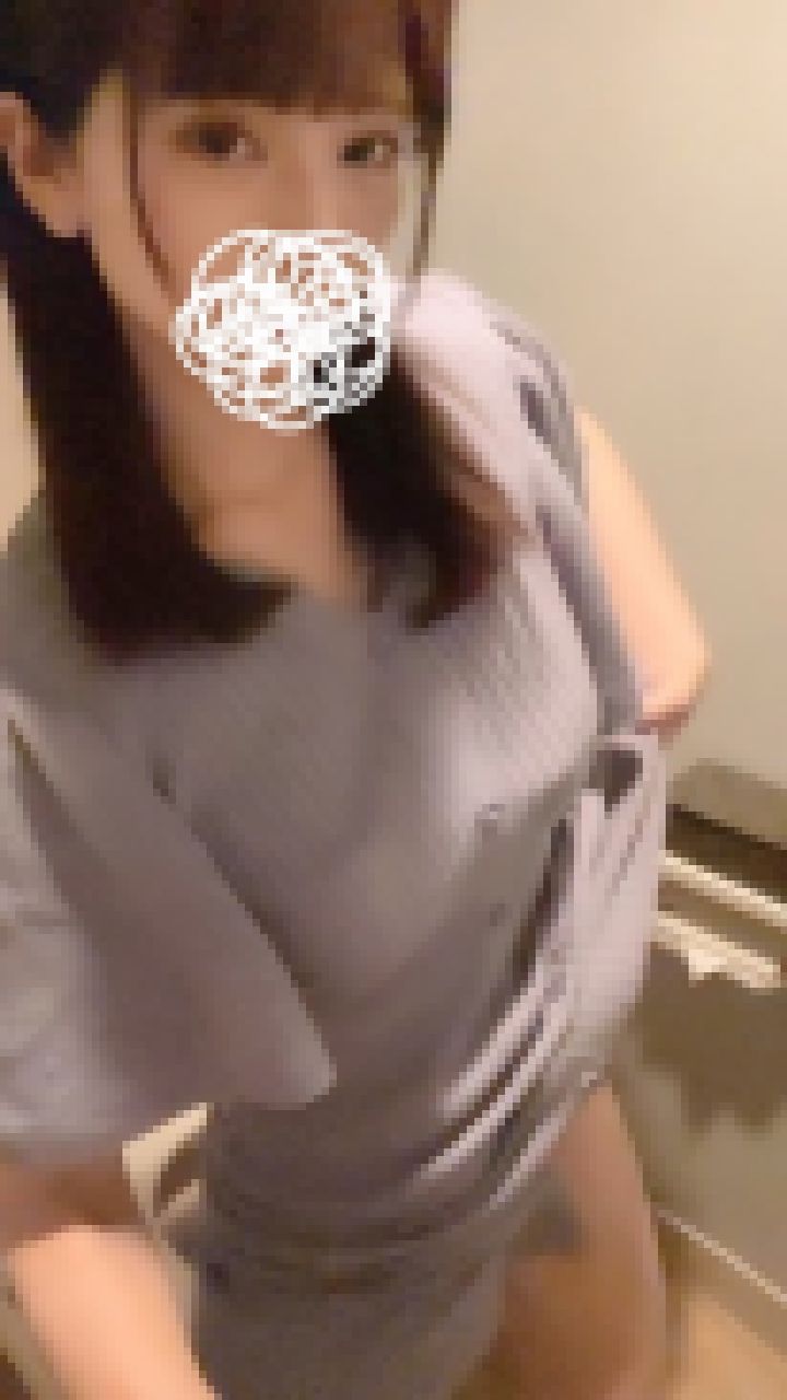 【素人】クリ目のスレンダー美女のオナニー_白く透明感ある肢体を弄り我慢できずに昇天 サンプル画像