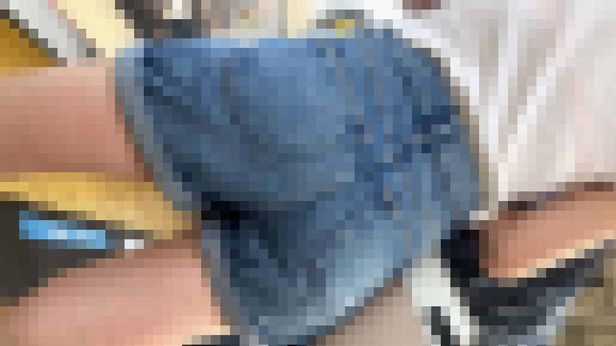 デニムショートパンツ尻 超接写 画像