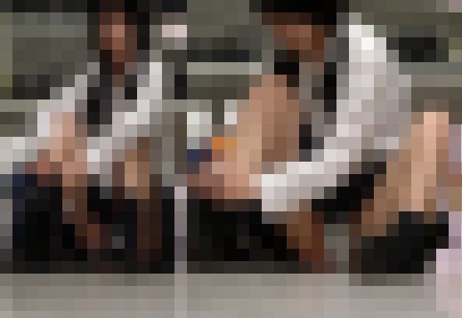 最後にバレた!縞ぱんロリ○Cが大胆開脚パンチラ披露！！！ サンプル画像