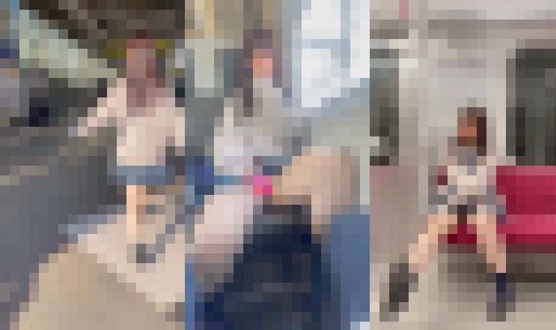 JK盗撮日記34 続・青チェック小悪魔挑発ロリロリJKを電車内BOX席で盗撮【※カメラ目線撮影バレ・4K高画質】 サンプル画像