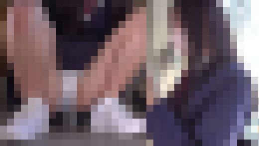 嫌がりながらパンツを見られちゃうミニスカ制服JK（1） ローアングルで粘着、隙あらばパンチラ覗き編画像